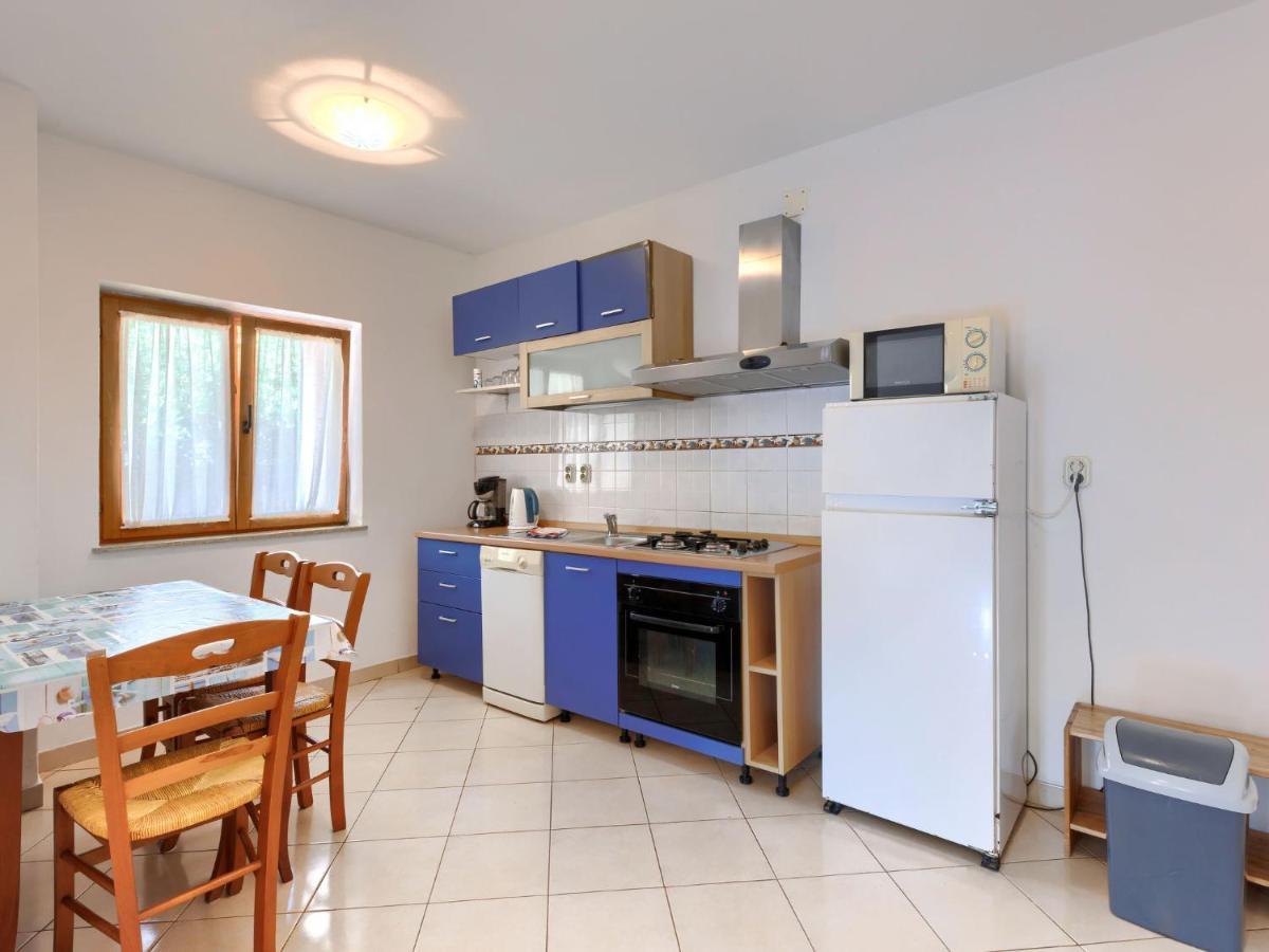 Apartment Romantika - Roj107 By Interhome *